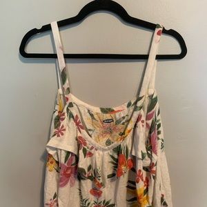 Old Navy white sleeveless blouse with flowers